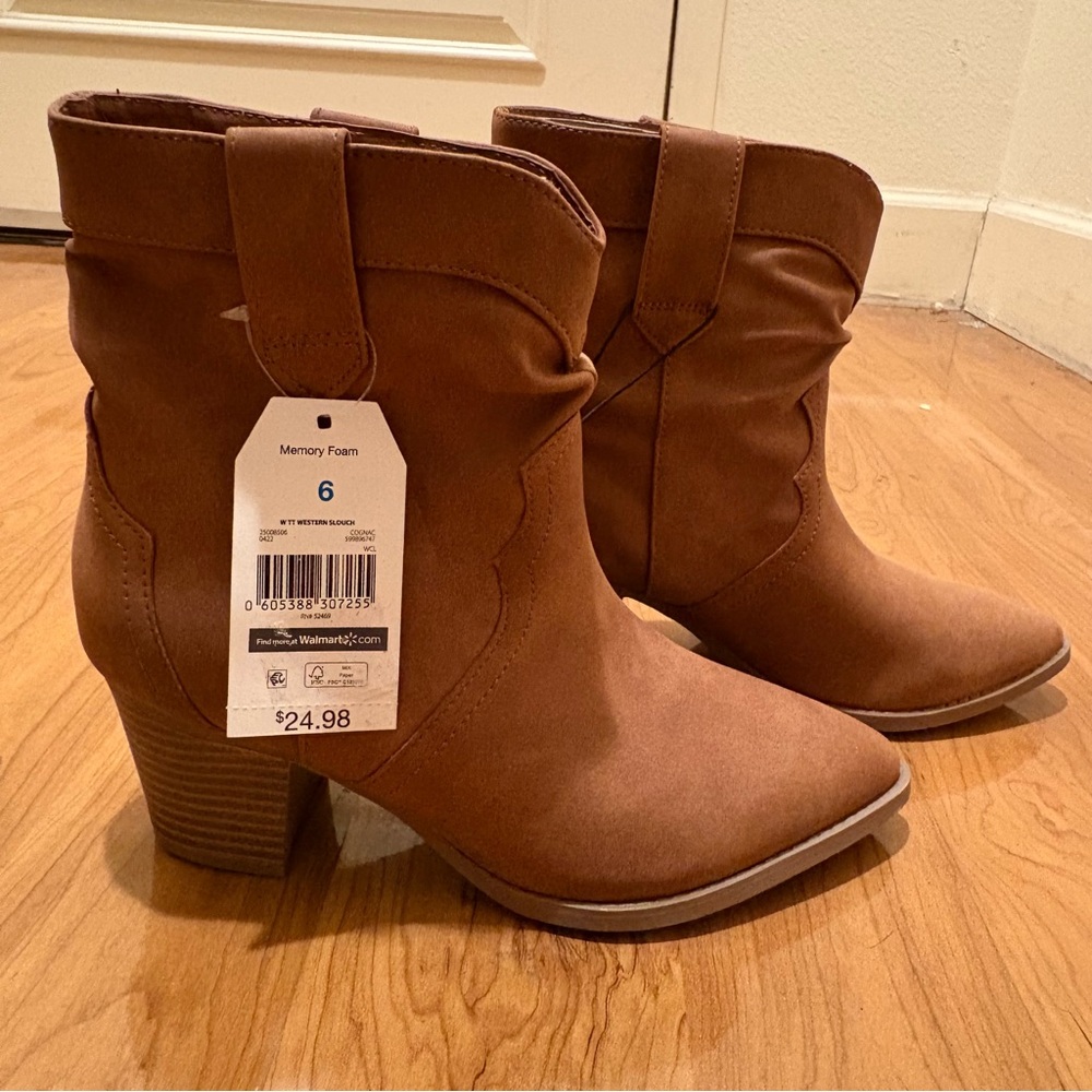 TIME&TRU BROWN BOOTS